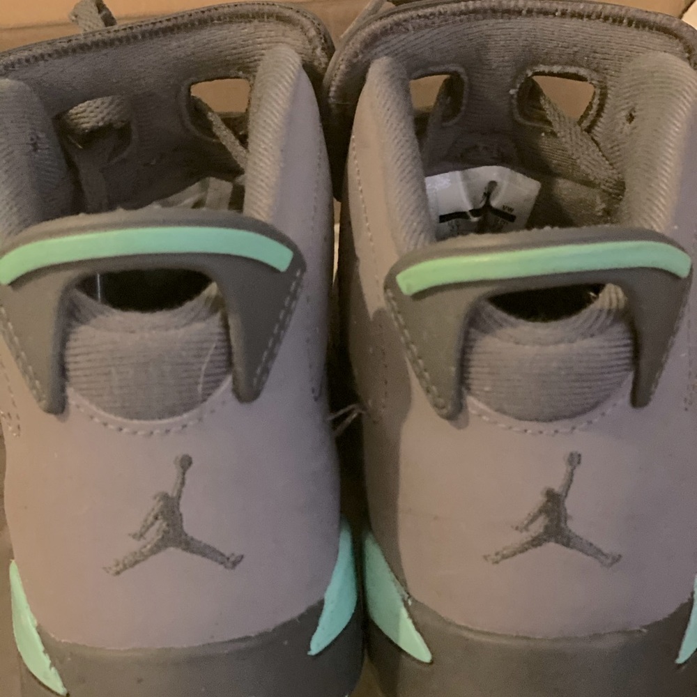Jordan’s Teal & Gray Classic kids size 3